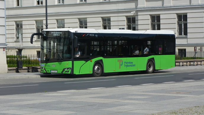 Obchody Święta Niepodległości – zmiany dla kierowców i pasażerów MZK