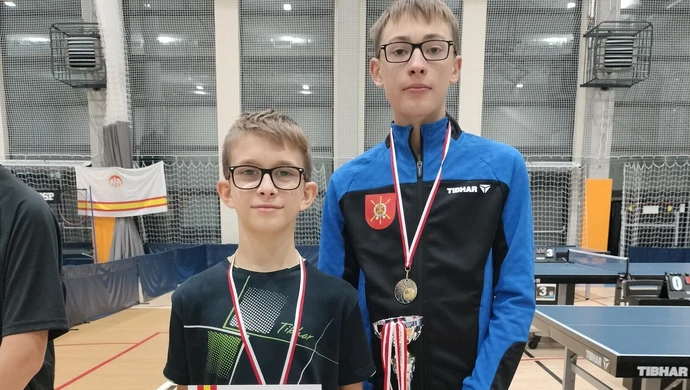 Sukces Alana i Marcina – wicemistrzostwo Łódzkiego w tenisie stołowym