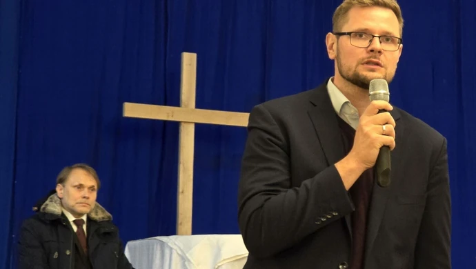  Były minister o prześladowaniach katolików w Polsce. Spotkanie w Piotrkowie 