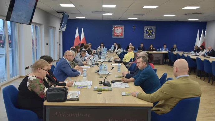 Gmina Kamieńsk dopłaci mieszkańcom do rachunków za odbiór śmieci