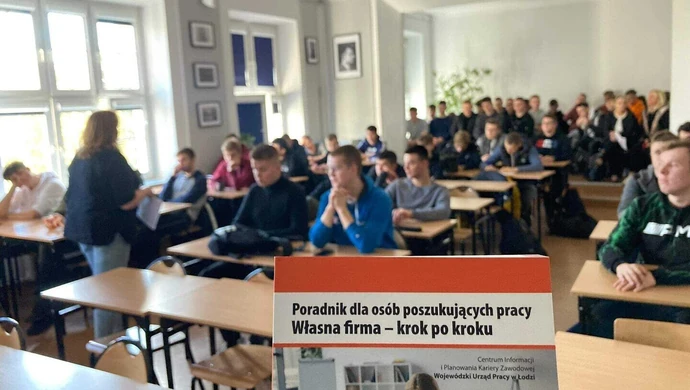 Odkryj swoją drogę zawodową  z Centrum Poradnictwa Zawodowego w Piotrkowie Trybunalskim