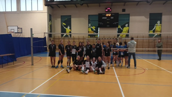 Gmina Czarnocin najlepsza w turnieju siatkówki dziewcząt