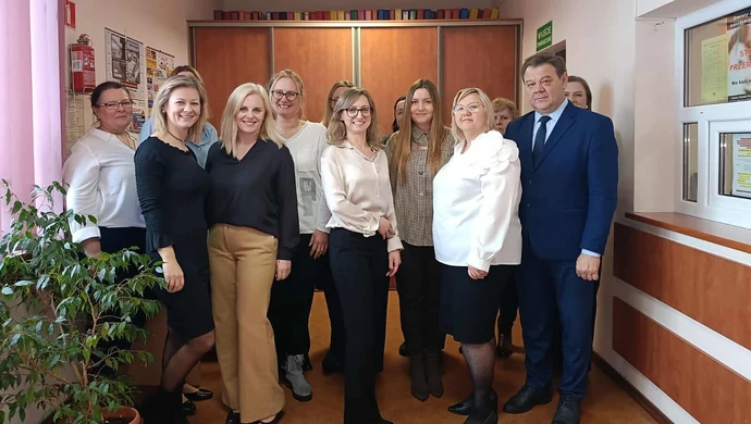 Wola Krzysztoporska. Z podziękowaniami za trudną pracę w pomocy społecznej