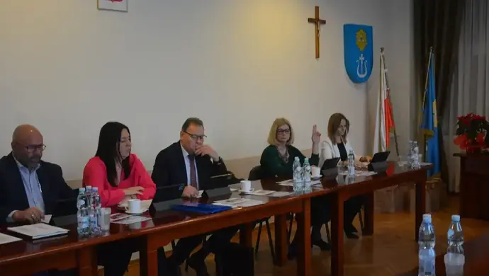 Szkoła Podstawowa w Bogdanowie w gminie Wola Krzysztoporska zostanie zlikwidowana