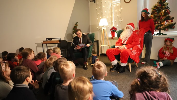 „Czytamy maluszkom na święta” – 16 lat wspólnej radości i promowania czytelnictwa