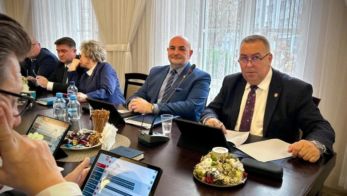 Powiat piotrkowski ma budżet na 2026 rok. Prawie 20 mln na inwestycje