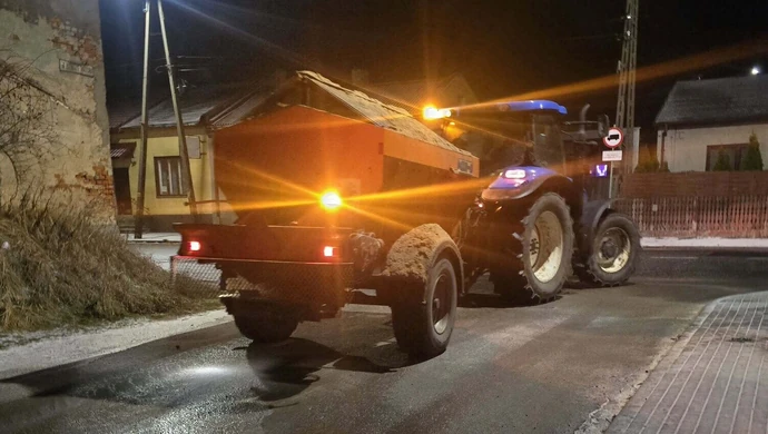 Kamieńsk. Służby komunalne w akcji