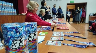 Wolontariusze ze sztabu WOŚP Focus Mall mają już swoje puszki