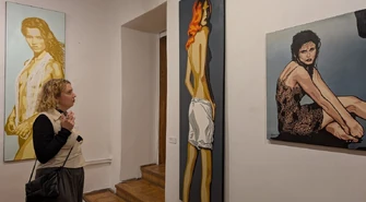 Wernisaż wystawy artystów pochodzących z Piotrkowa &#8222;97-300. Tak daleko stąd, tak blisko&#8221;