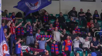 Medal dla 299 osób? Czy Piotrcovia oszczędza na kibicach?