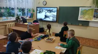 Uczniowie z Krzemieniewic mają "Polskę w jednym paluszku"