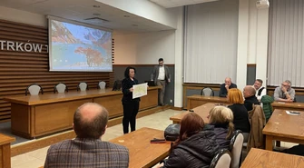 Będzie chodnik na Świerczowskiej, ale miasto musi przejąć grunty od mieszkańców?