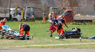 Śmigłowiec rozbił się na lądowisku obok szpitala w Piotrkowie. Są ranni. Ćwiczenia służb