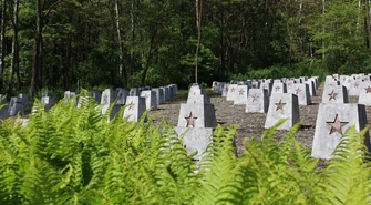 Kto pamięta o  cmentarzu żołnierzy radzieckich?