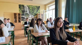 Ostatni dzień egzaminów ósmoklasistów - język obcy nowożytny w SP nr 3 w Piotrkowie