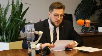 Prezydent Piotrkowa po raz kolejny reaguje na działania „referendziarzy”