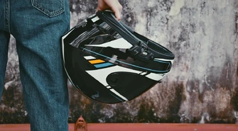 Wybór kasku motocyklowego. Najważniejsze elementy specyfikacji sprzętu