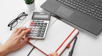 Kalkulatory ubezpieczeniowe – co je wyróżnia i dlaczego warto z nich korzystać?