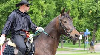 Zorro przejechał ulicami Piotrkowa. Ostatnie dni kampanii wyborczej
