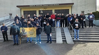 Zobacz kiedy kolejny Męski Różaniec w Piotrkowie