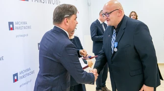 Maciej Hubka z piotrkowskiego Archiwum odznaczony medalem nadanym przez Prezydenta Rzeczypospolitej Polskiej