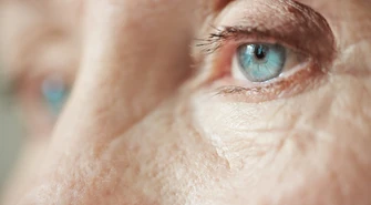 Objawy zaćmy, których nie można ignorować