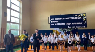 Dzień Patrona w Oddziale Szkolno-Przedszkolnym w Dąbrowie nad Czarną – wspólne święto wartości i tradycji