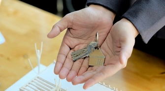 Kupujesz mieszkanie od dewelopera? Oto przewodnik, to trzeba sprawdzić przed podpisaniem umowy!