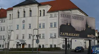 Skarga na dyrektora I Liceum Ogólnokształcącego bezzasadna. RM podjęła decyzję