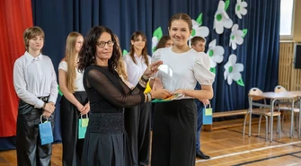 Ósmoklasiści z SP 3 pożegnali szkołę [ZDJĘCIA]