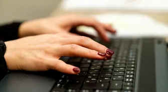 Wakacje składkowe ZUS – proste wyjaśnienie procedur i wniosków RWS