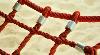 Jak zrobić ogrodowy plac zabaw, który będzie hitem tego lata?