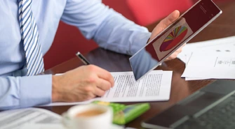 Pierwsze CV? Skorzystaj z praktycznego kreatora!