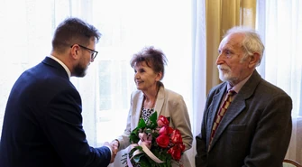 Z miłością przez dekady – jubileusze małżeńskie