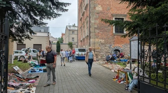 Co ciekawego można było znaleźć na piotrkowskiej giełdzie staroci? [Zdjęcia]