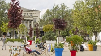 Miasto, które oddycha. Rola małej architektury w poprawie mikroklimatu i jakości powietrza