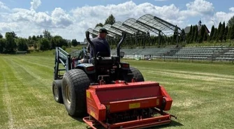 Kompleksowa pielęgnacja boiska przy ul. Cmentarnej w Gorzkowicach