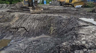  Remont zbiornika wodnego w Gorzędowie. Deszcz skomplikował inwestycję