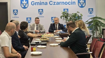 Prawie pół miliona złotych dla 28 sołectw w trzech gminach powiatu piotrkowskiego