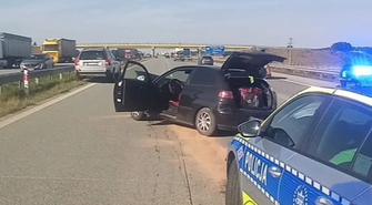 Wypadek na A1. Kierująca uderzyła w bariery