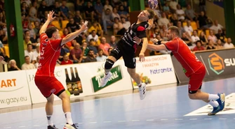 Pierwsze koty za płoty Piotrkowianina. Remis, a potem porażka w rzutach karnych z MMTS