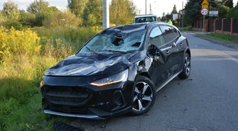 Bryczka konna zderzyła się z autem osobowym na Michałowskiej ZDJĘCIA