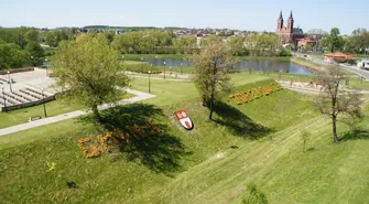 Nowa przestrzeń rekreacyjna przy Kopcu w Gorzkowicach – inwestycja już w realizacji