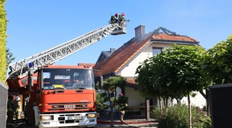 Groźny pożar w Sulejowie. Sześć zastępów straży w akcji