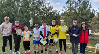 Piłkarskie emocje w Jarostach – uczniowie walczyli o Puchar Wójta