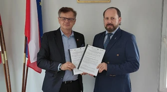 Miliony na modernizację przychodni w Moszczenicy i Srocku