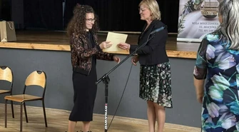 Piękno moszczenickiego parku uchwycone przez artystów malarzy – poznaj wyniki konkursu plenerowego