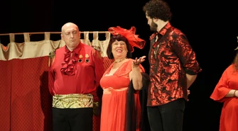 Spektakl „Iwona, księżniczka Burgunda” po raz kolejny oczarował publiczność w Piotrkowie ZDJĘCIA