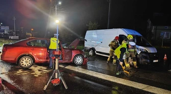 Kolejny wypadek na DK12. Trzy osoby zostały ranne ZDJĘCIA