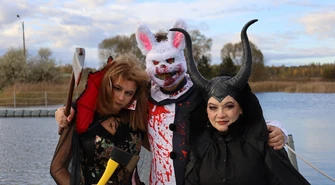 Znów to zrobili! Halloweenowe Morsowanie na „Słoneczku”. Sezon rozpoczęty  ZDJĘCIA